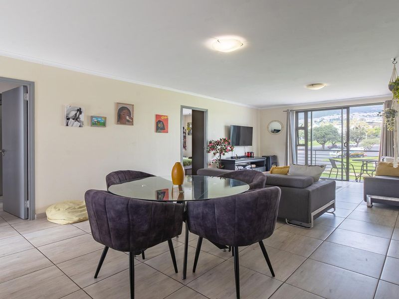 Easy Living in the Heart of Zonnebloem - Photo 3