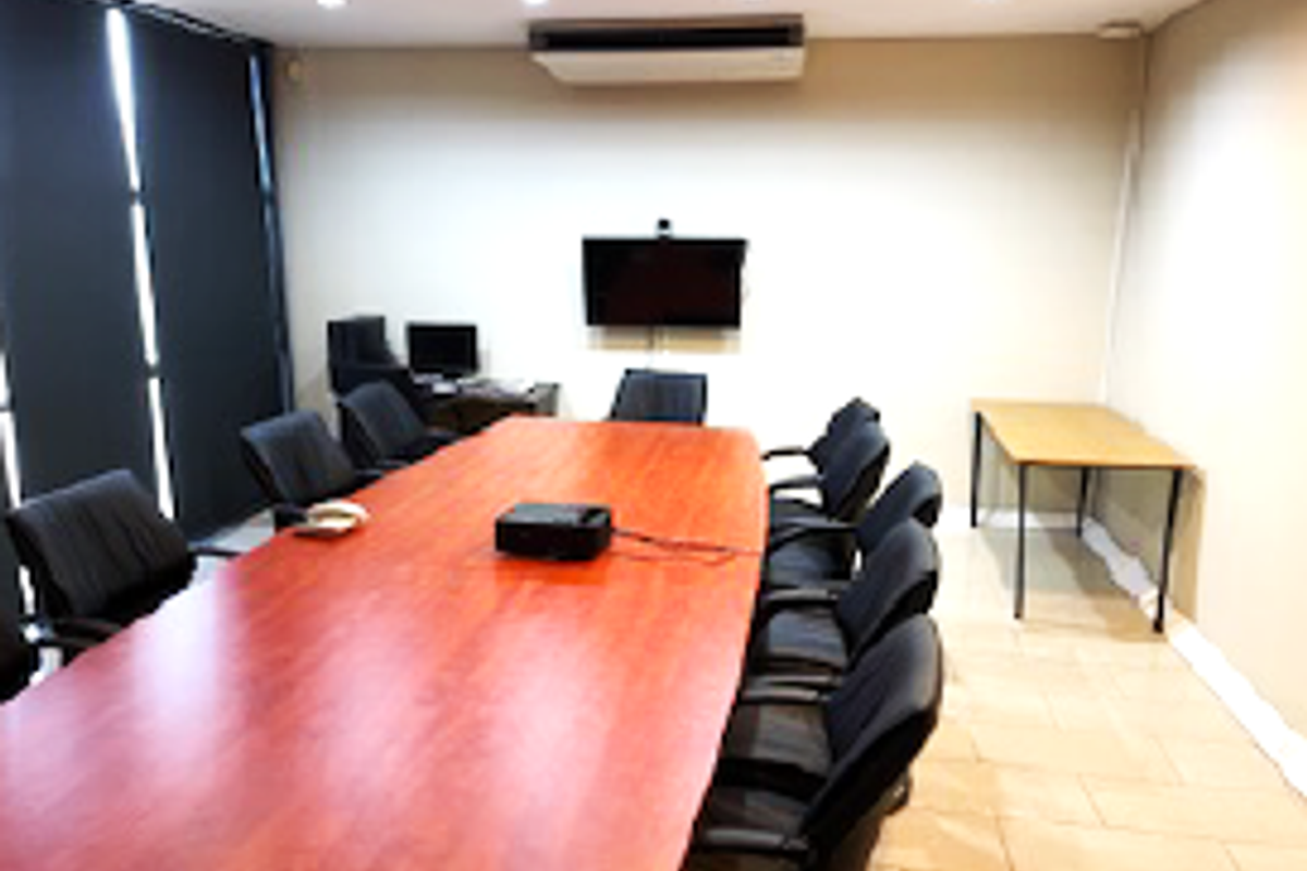 Industrial Property for Sale – 4,050m2  (Three Subdivided Plots) N$18 450 000.00 - Photo 5