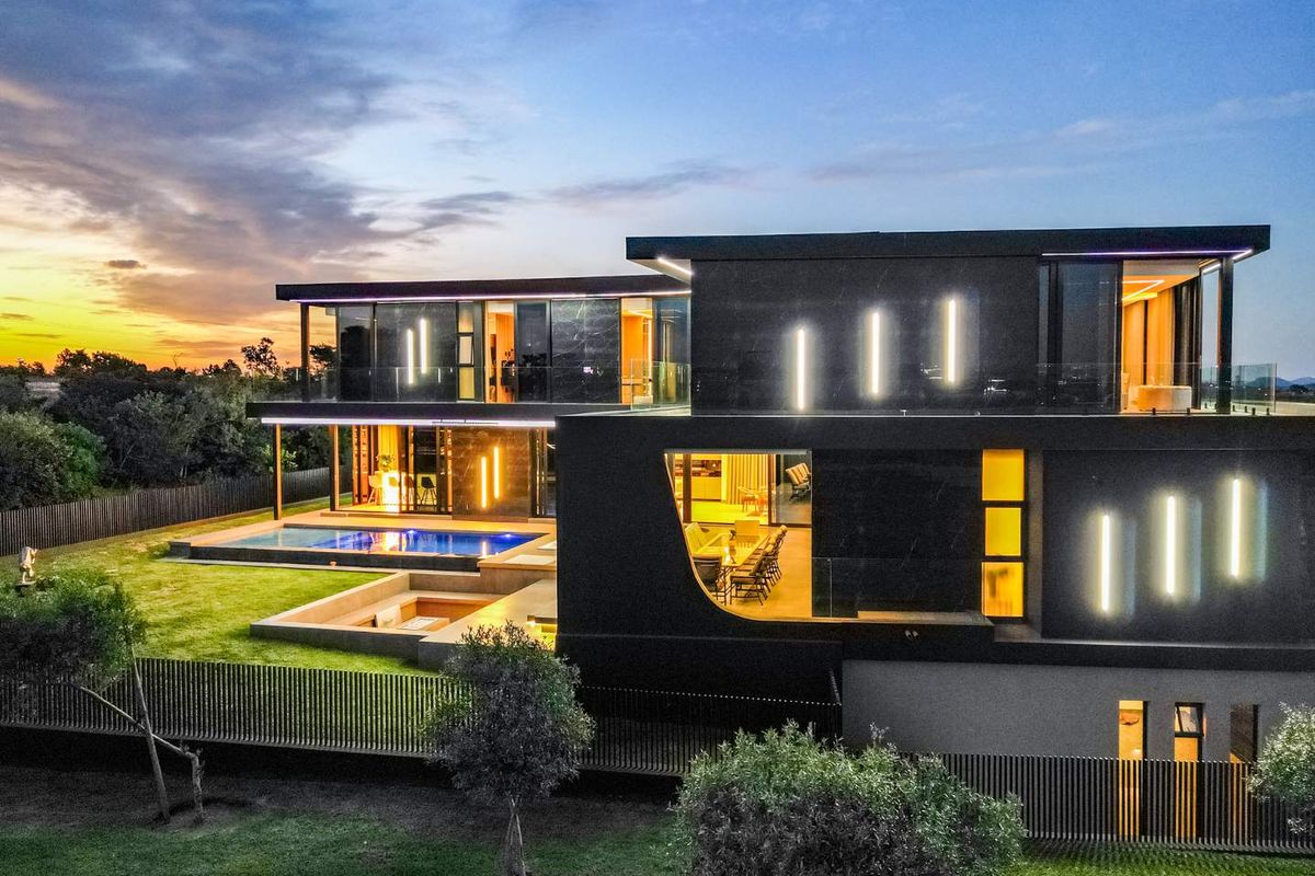 Villa Horizon: The House of Lights - Photo 2