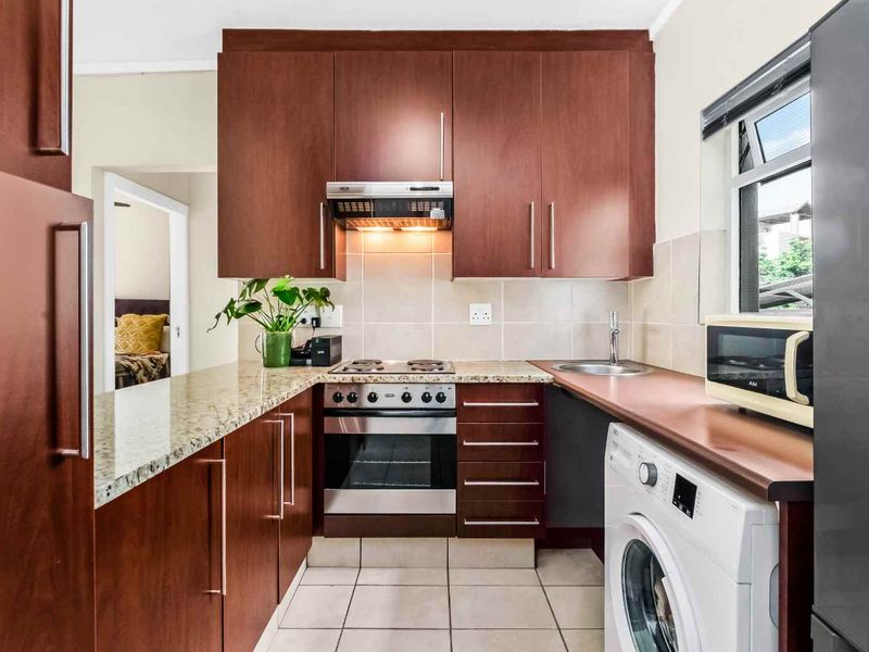 IDEAL LOCK-UP AND GO GROUND FLOOR UNIT IN SOUGHT AFTER TINZA LIFESTYLE ESTATE - Photo 5