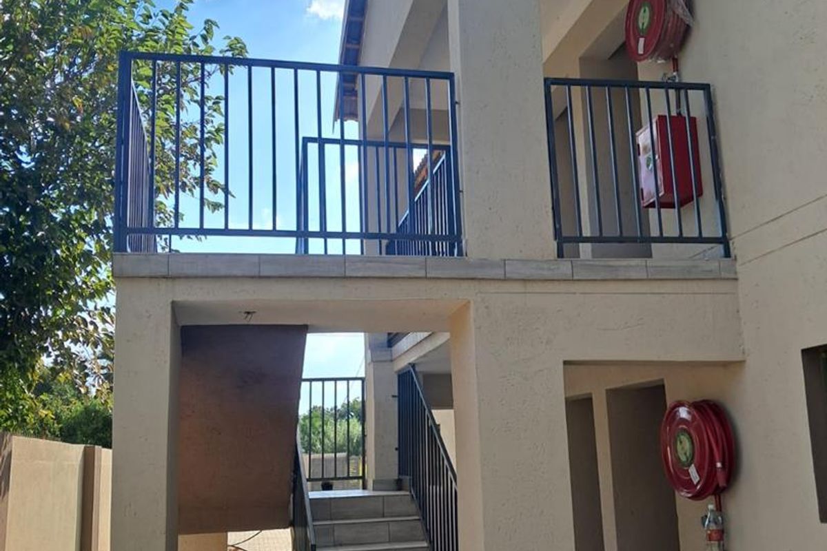 1 Bedroom Apartment To Rent in Pretoria North - Photo 2