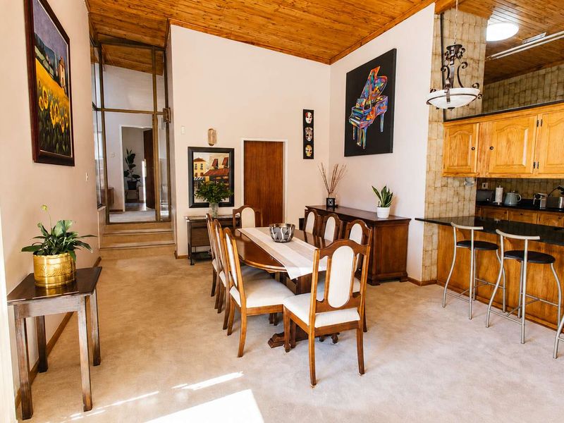 Premium low maintenance face brick family home in the heart of Heuwelsig - Photo 8