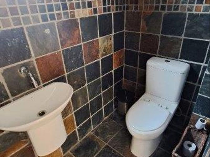 Exclusive living on " Walvis Bay's millionaires mile" - Photo 6