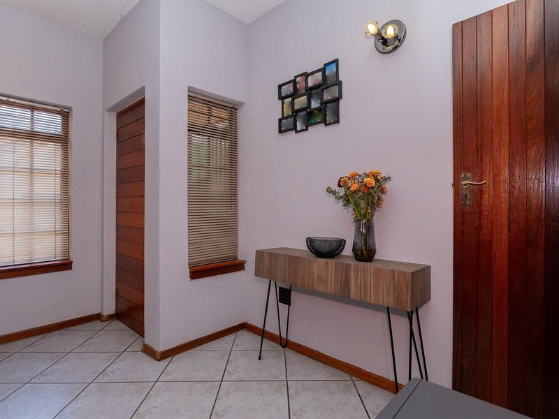 FULL TITLE DUPLEX - Photo 5