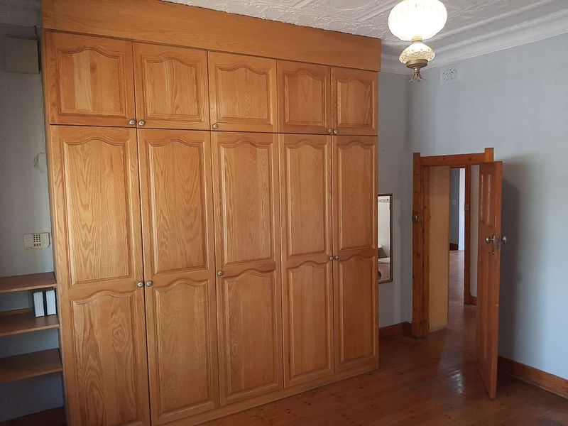 Charming and Spacious Old-Style Home with Income-Generating Flatlet - Photo 10