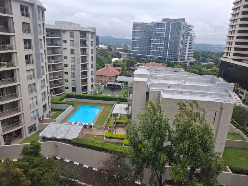 A CHARMING TWO BEDROOM FURNISHED APARTMENT - Photo 2