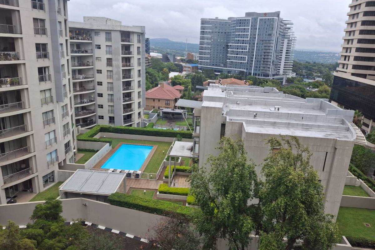 A CHARMING TWO BEDROOM FURNISHED APARTMENT - Photo 2