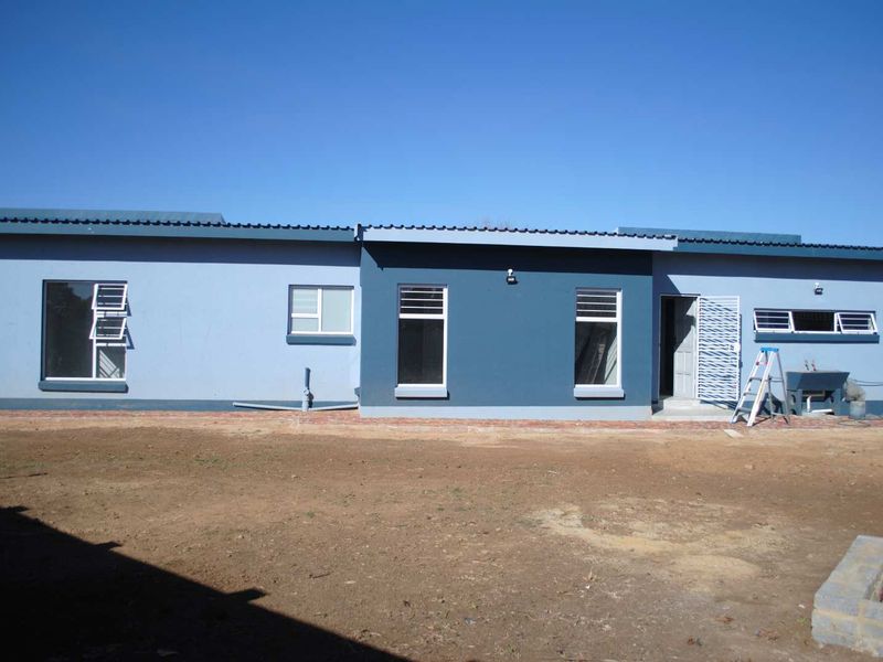 Newly Built this Lovely, Modern, Immaculate spacious Family home - Photo 2