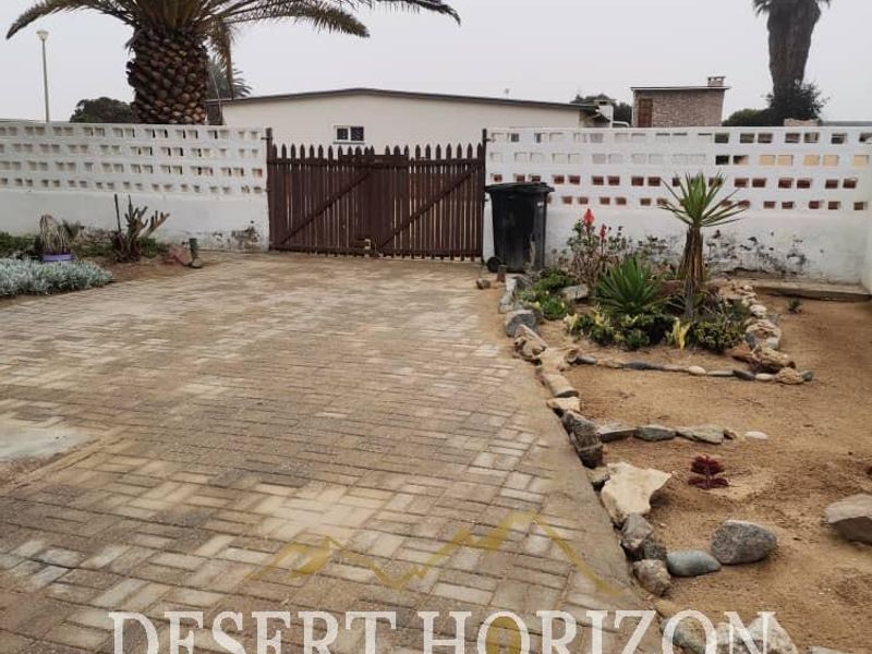 Henties Bay  | Home with a Flat For Sale - Photo 7