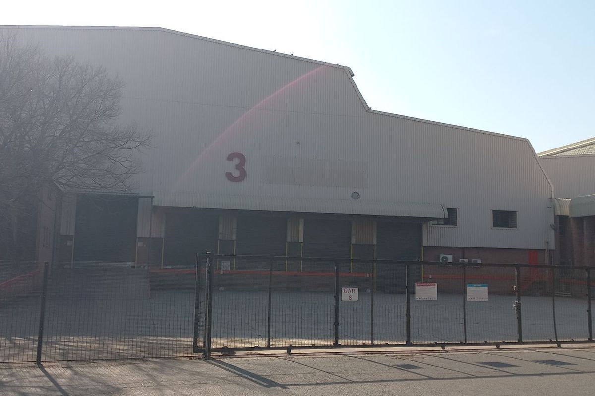 7 177m2 Alrode Warehouse To Let - Photo 3