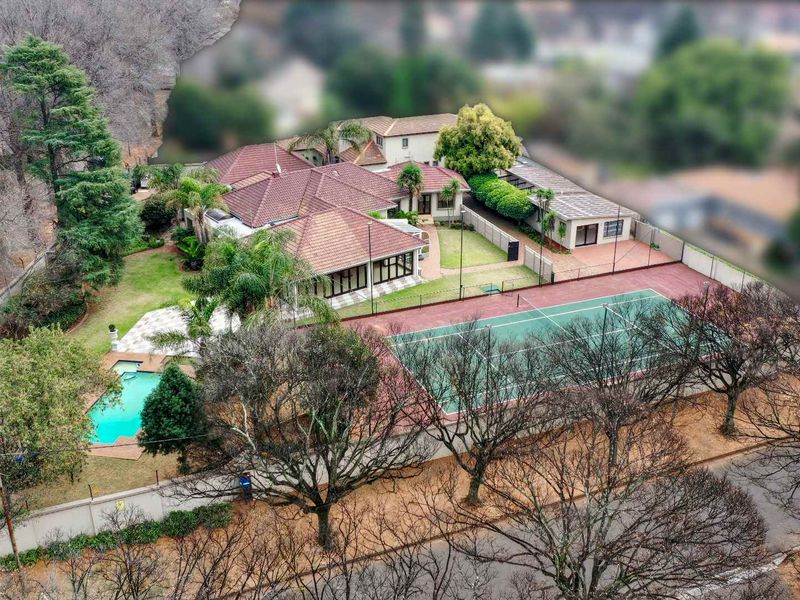 Magnificent Multi-Residence Estate on 3 339sqm – Luxury, Lifestyle & Endless Possibilities in Rynfield Estates - Photo 3