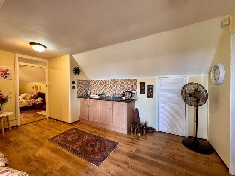 FOR RENT  |  Bothas Hill |  1 Bedroom FURNISHED Apartment - Photo 5