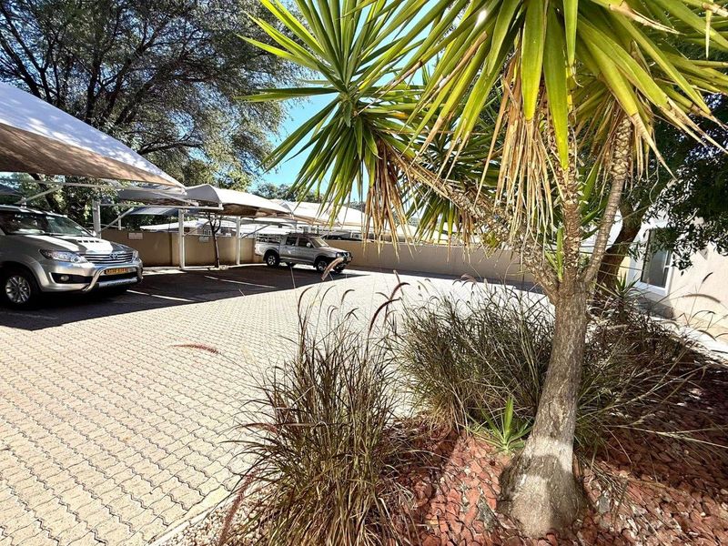 Office Space TO LET in Klein Windhoek - Photo 9
