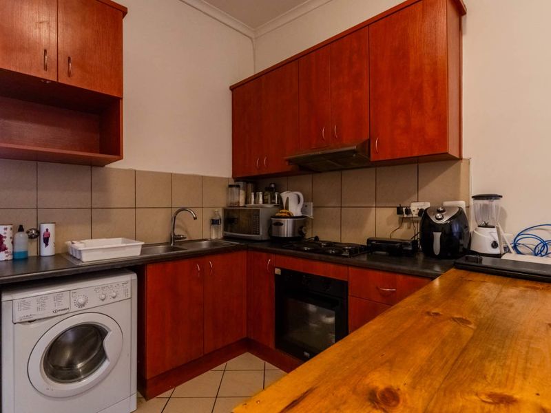 secure 2 bedroom apartment  for sale in Buhrein Estate - Photo 4