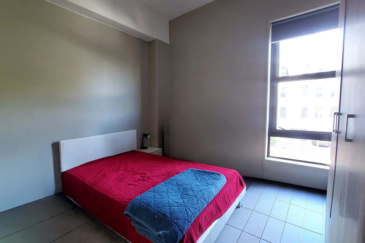 Modern 1 bedroom, 1 bathroom apartment at The Bolton - Photo 4