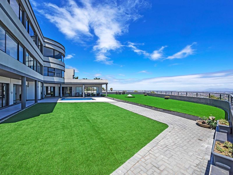 Architectural Excellence with Sweeping Cape Town Sunset Views - Photo 3