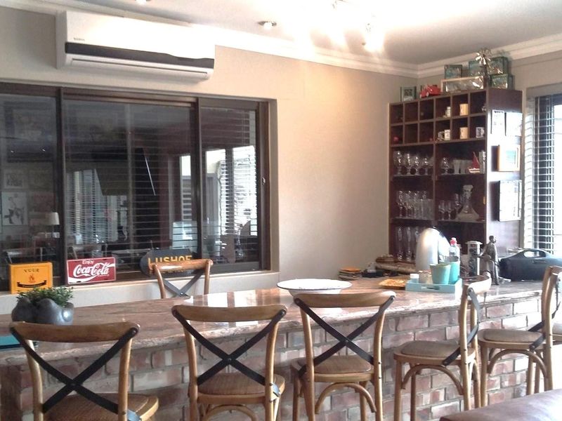 AMAZING HOME ON ONE LEVEL plus 2 Bedroom Flat N$6 800 000 mm - Photo 10