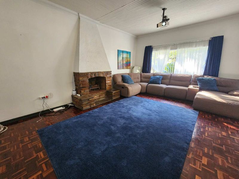 Spacious Family Home with Endless Potential - Photo 3