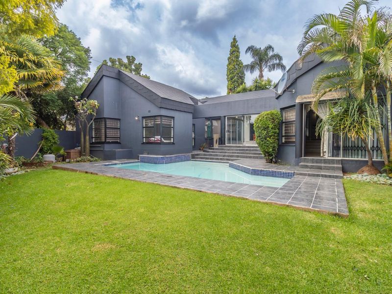 Style, Space & Sophistication – The Perfect Family Haven on a Prime Stand in Little Falls - Photo 5