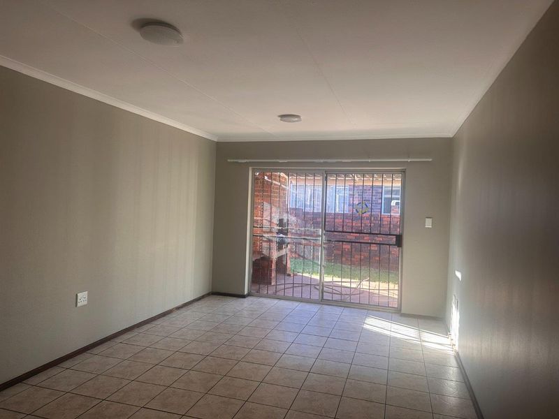 The Perfect First Home or Investment Opportunity - Photo 9