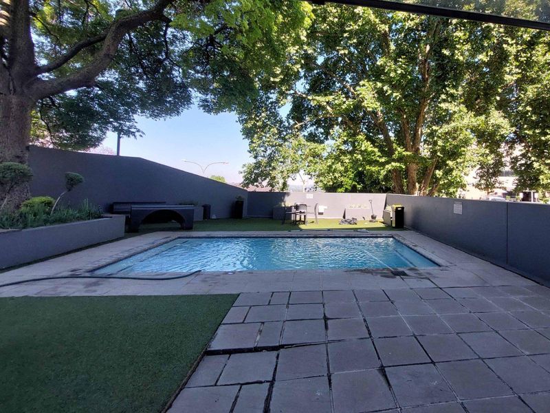 Modern 1 bedroom, 1 bathroom apartment at The Bolton - Photo 9