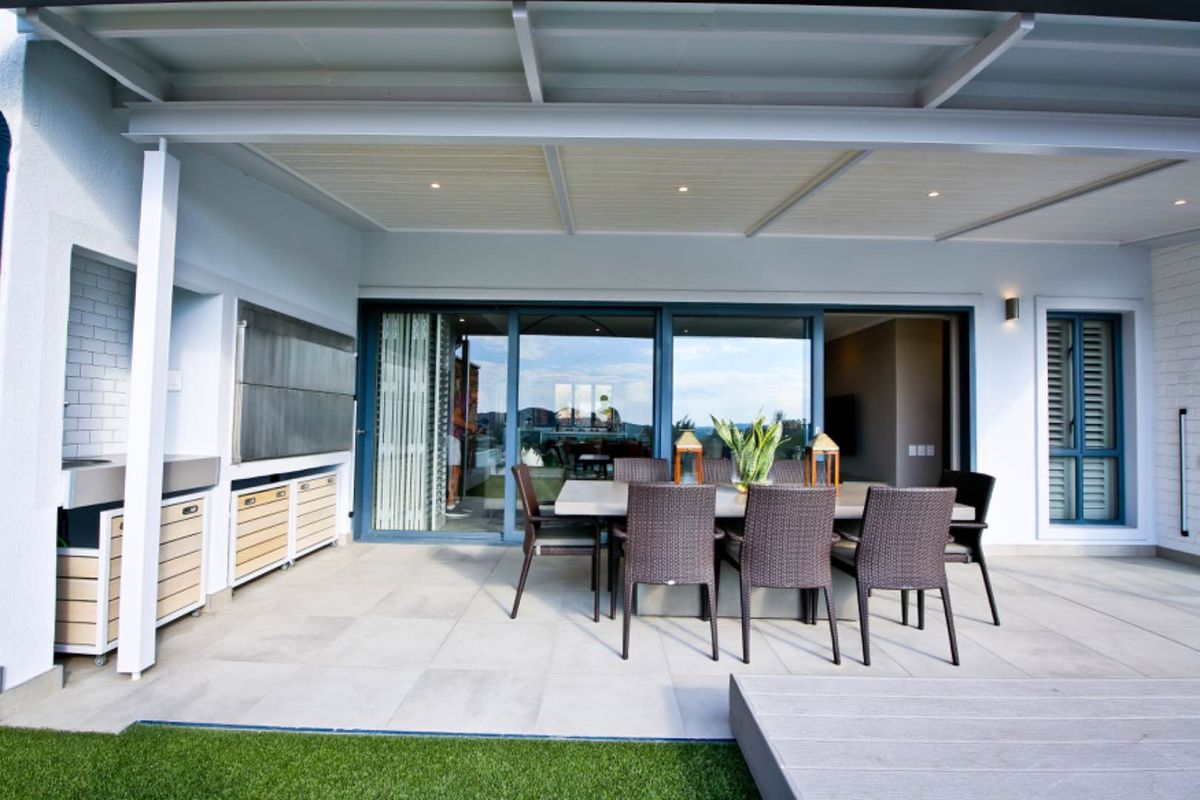 Luxurious, Fully Furnished Penthouse Villa in safe and secure Complex - Photo 4