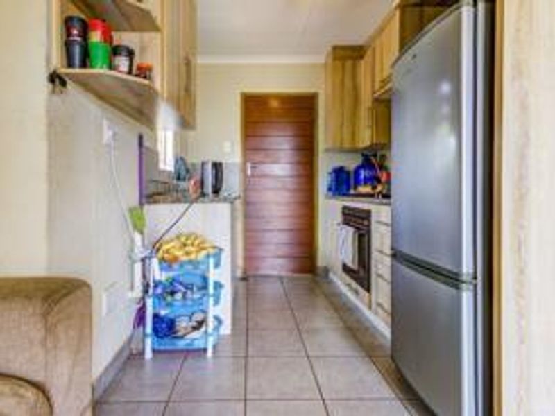 Ideal Home for First time Buyers - Photo 7