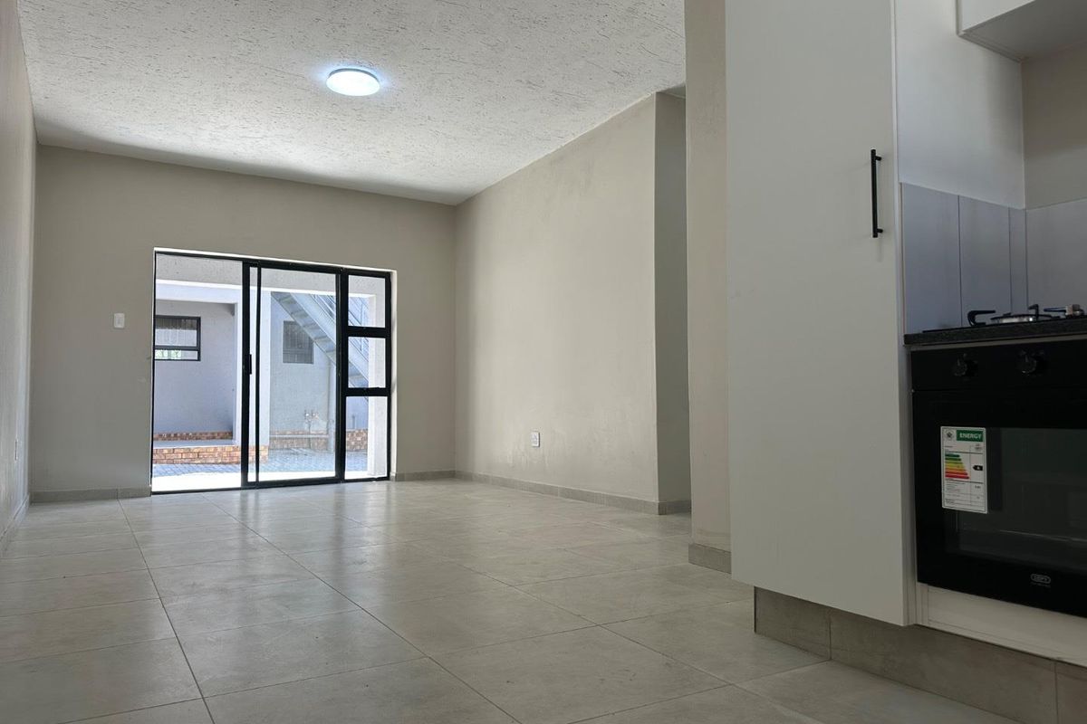 Modern Newly Built 2-Bedroom, 2-Bathroom First-Floor Apartment Available to Rent - Photo 3