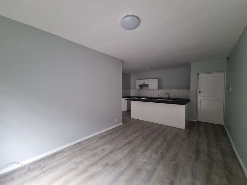 Ground floor Apartment to Let - Photo 3