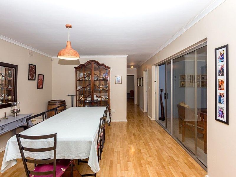 Perfect Family Home in the perfect location - Photo 5