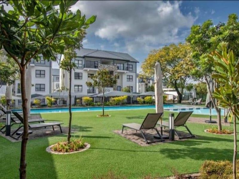 Spacious 3Bed, 2Bath Apartment in Secure Kyalami Complex – Rent R14000 - Photo 4
