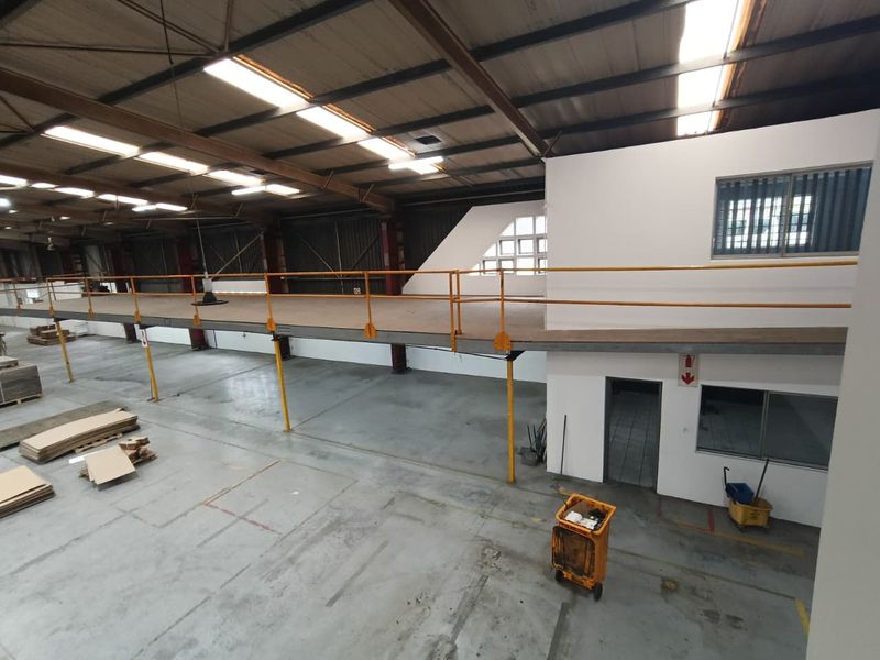 Stand-alone industrial facility |  Yard  |  150 amps - Photo 9