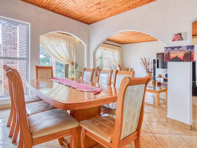 3 Bedroom House for Sale in Glenvista - Photo 7