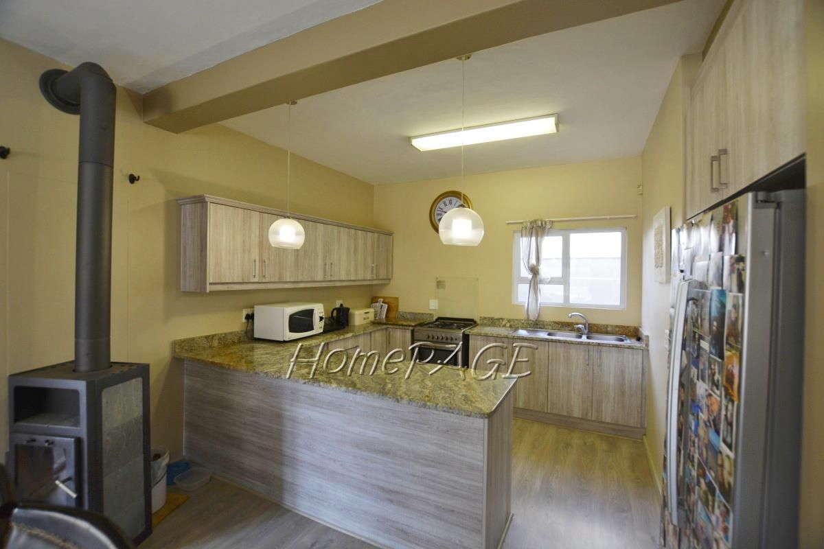 Long Beach Ext 1, Walvis Bay, Guesthouse with LOTS of accommodation on offer - Photo 5