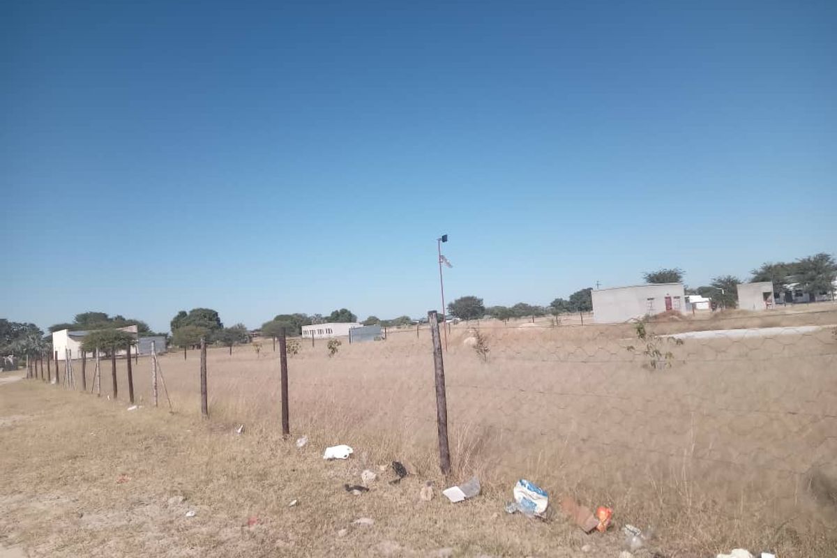 Commercial Property - Photo 4