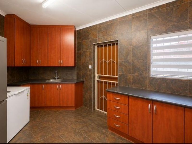 Private Panhandle Stand in Prestigious Universitas Ridge - Photo 3