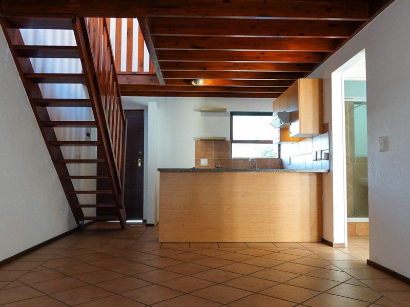 Stunning 1 bed, 1 bath apartment - Photo 8