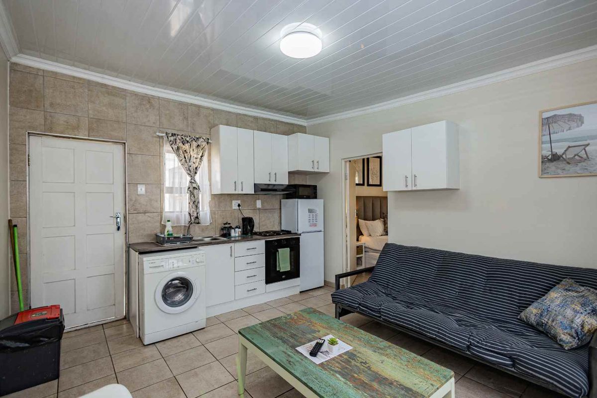 La Bella Vida Self Catering Apartments - Photo 4