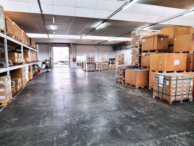 Large Warehouse in Retreat Industrial Node - Photo 5