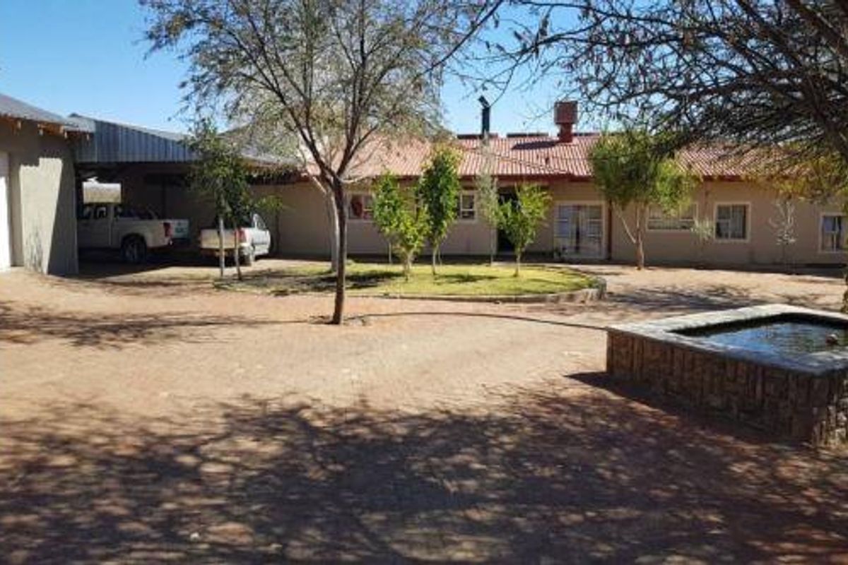 5.7HA Plot with House for Sale - Brakwater - Photo 2