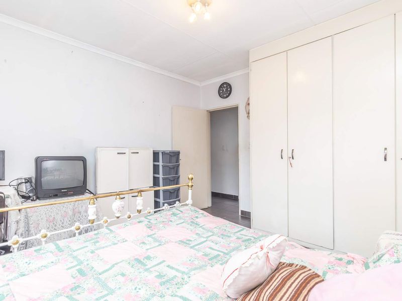 Secure Lifestyle Living - Photo 8