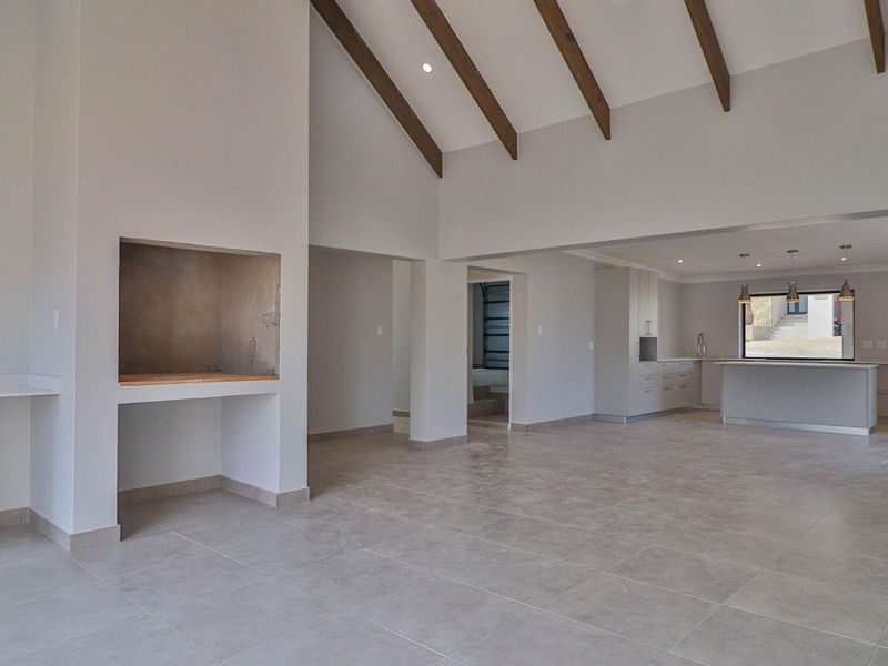 Nestled in the heart of Outeniquasbosch Wildlife Village - Photo 5