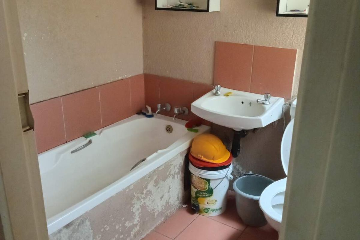 Town house available for sale - Photo 5