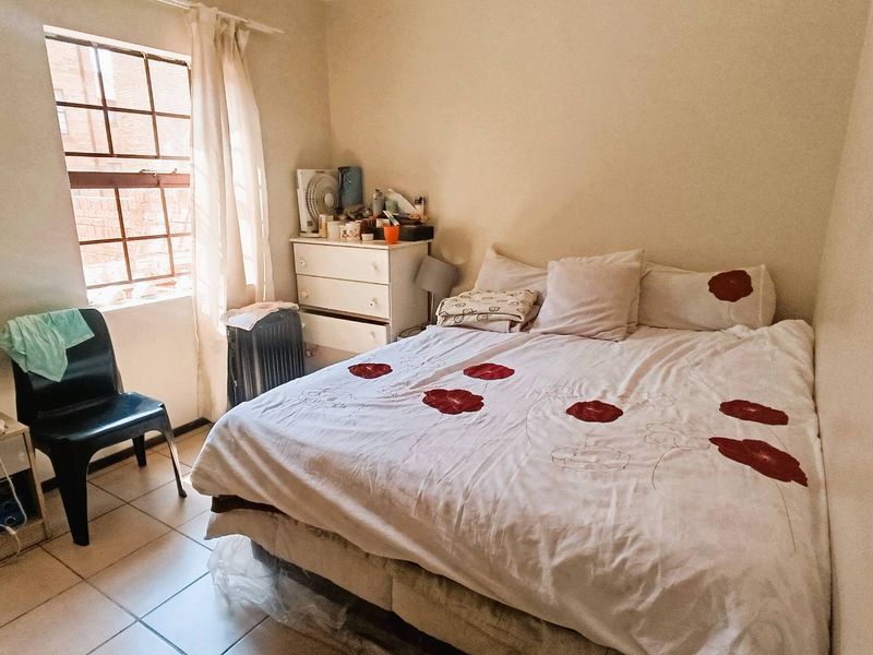 1-Bedroom Ground Floor Unit in a Lifestyle Security Complex - Photo 5