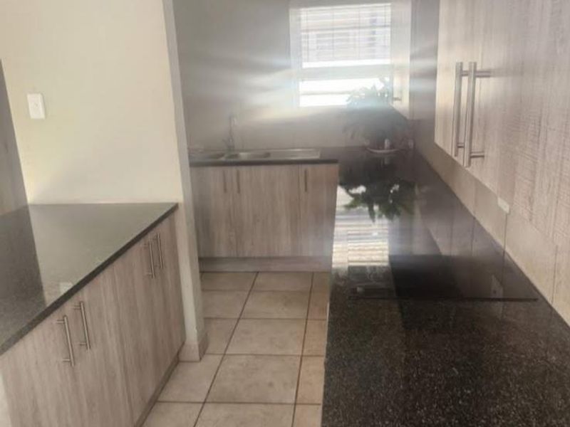 3 Bedroom House for Rent - Photo 4