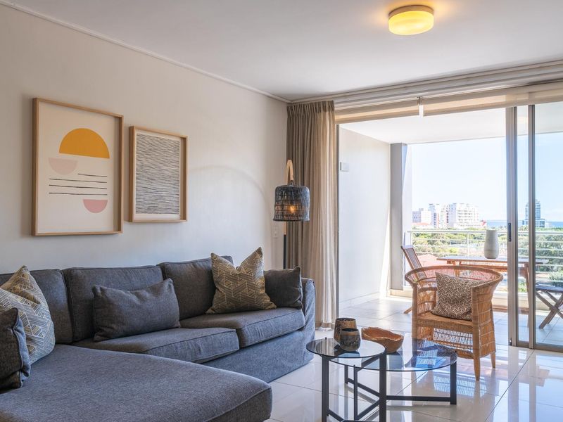 Light and Bright Green Point Apartment - Photo 5