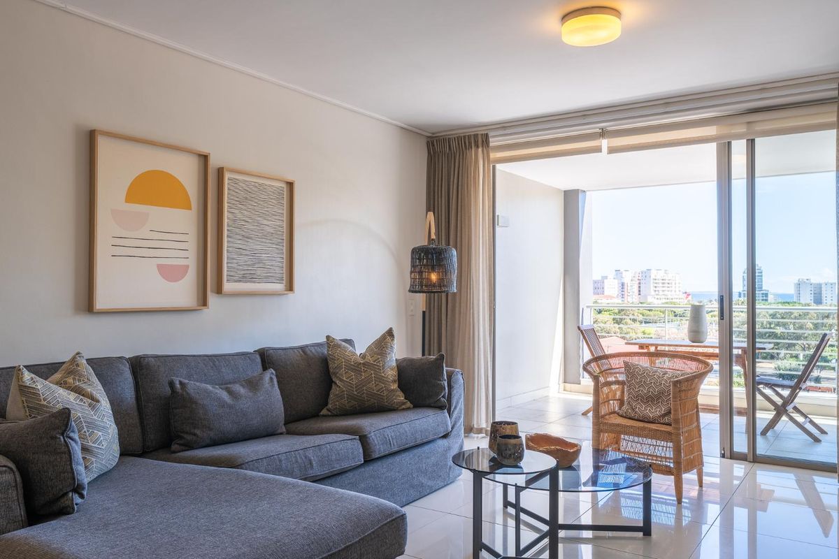 Light and Bright Green Point Apartment - Photo 5