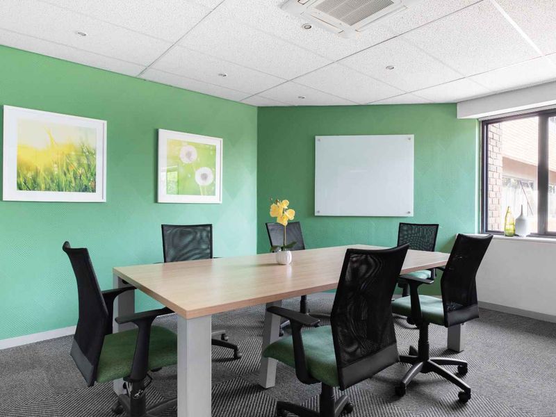 Flexible workspace in Regus Eastrand Bedfordview - Photo 7