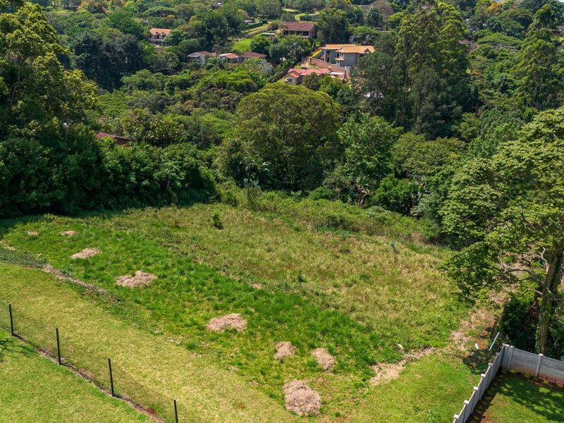 THE VACANT LAND YOU'VE BEEN WAITING FOR! BUILD THE HOME YOU'VE ALWAYS ENVISIONED! - Photo 2