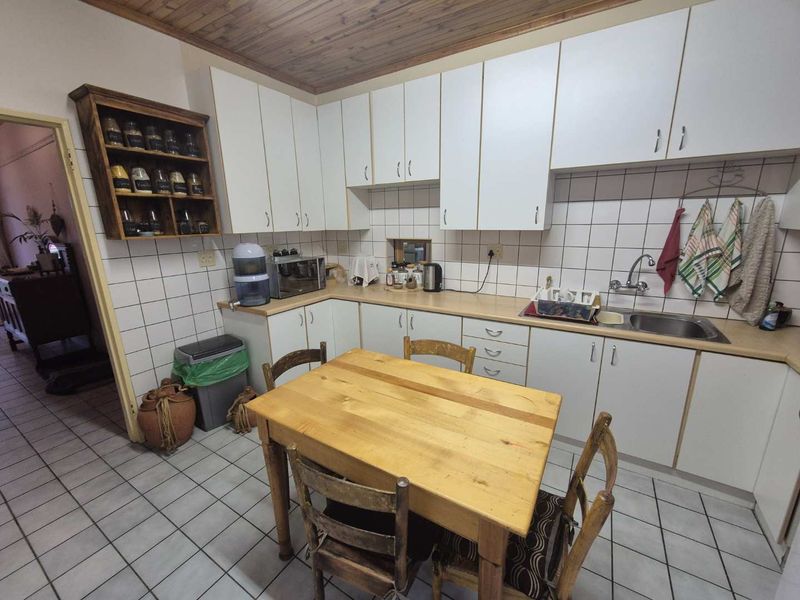 All on one level Klein Windhoek Family home - Photo 6